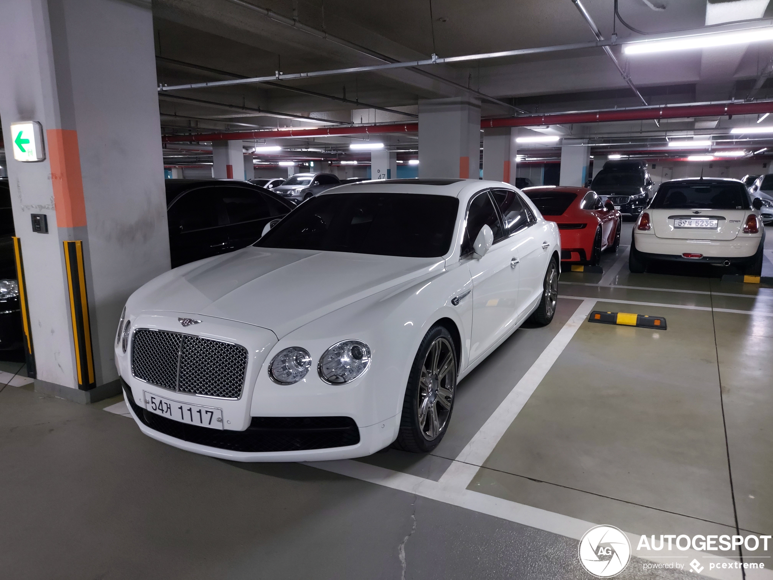 Bentley Flying Spur V8