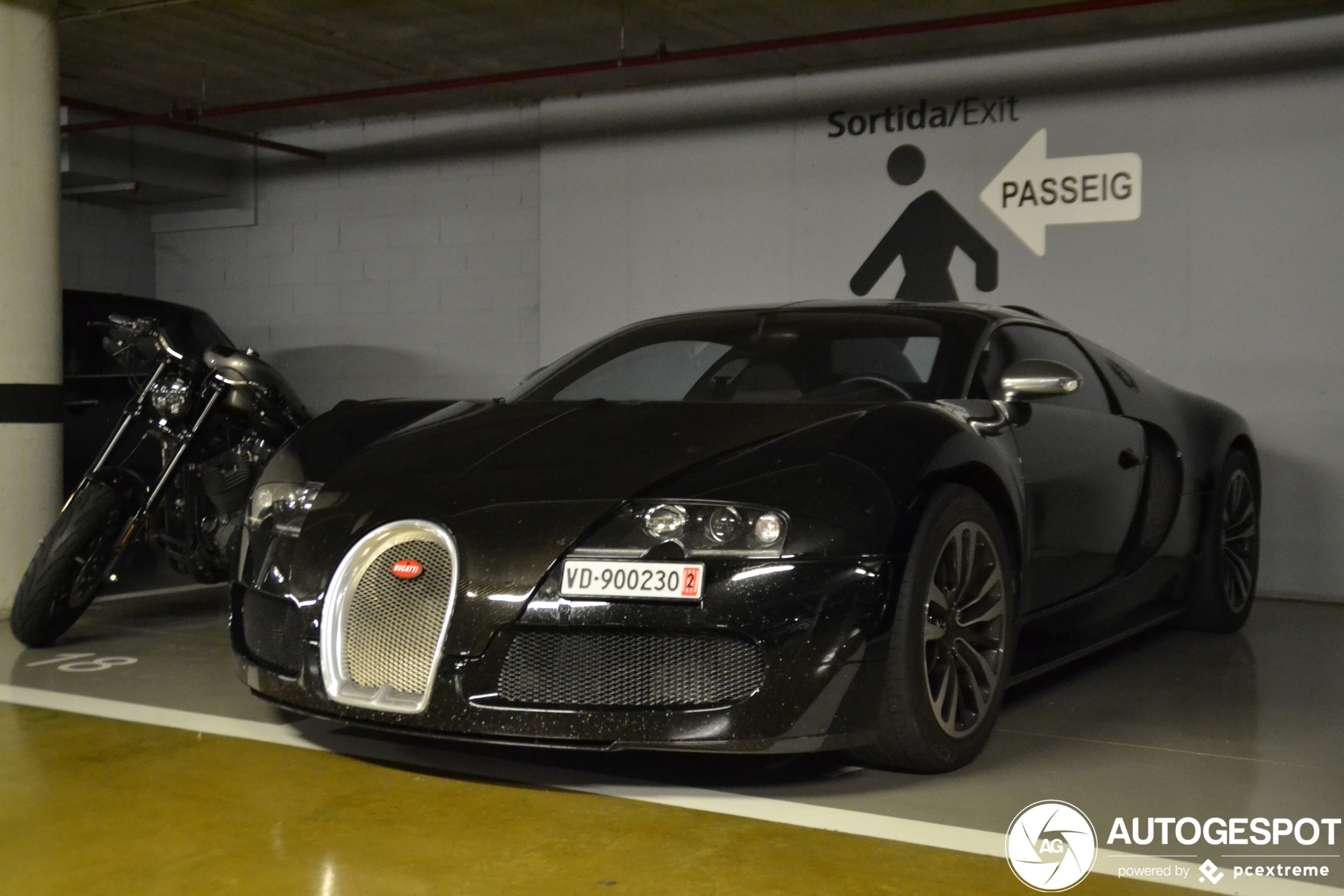 Bugatti Veyron 16.4 Sang Noir