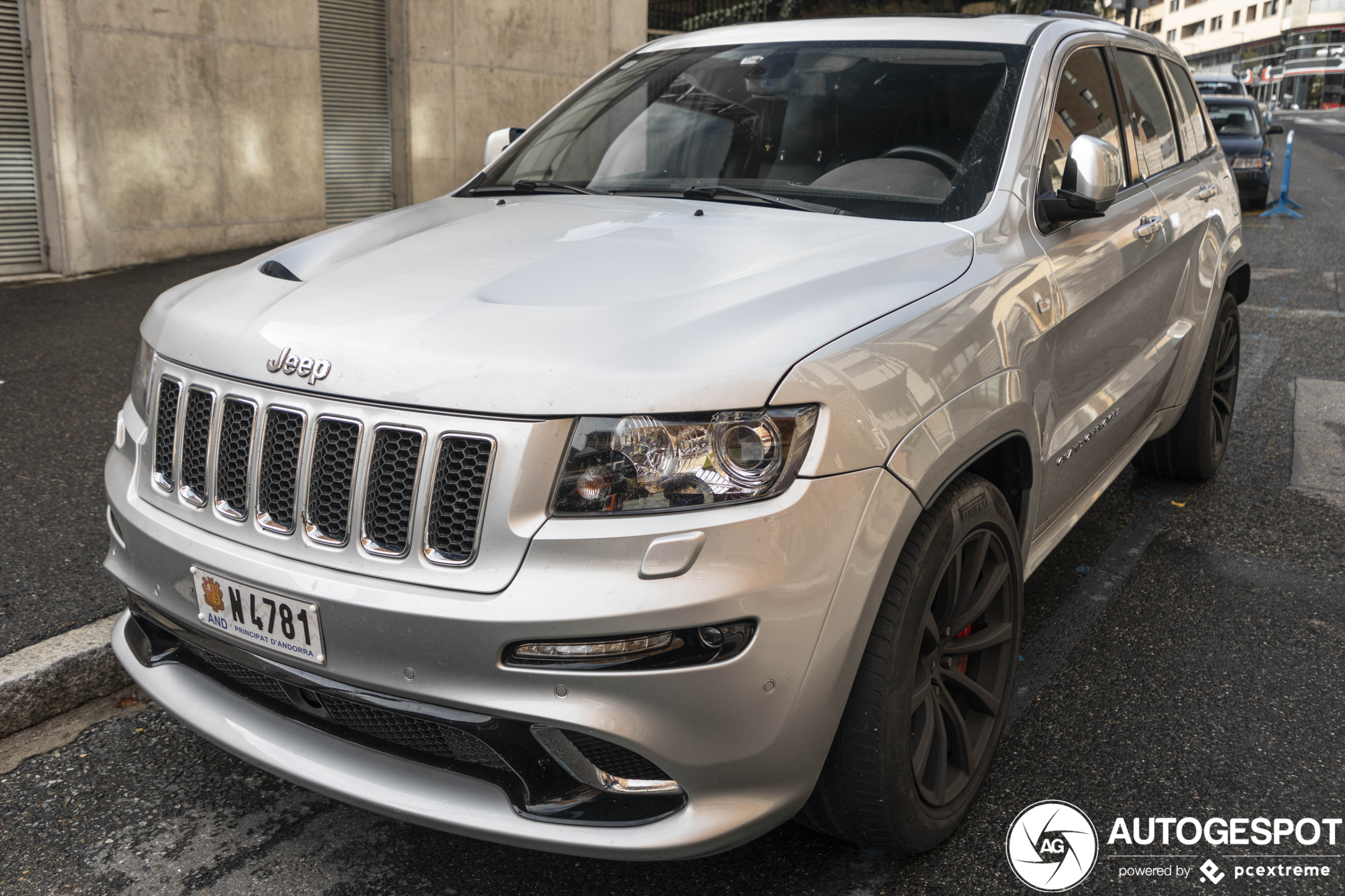 Jeep Grand Cherokee SRT-8 2012