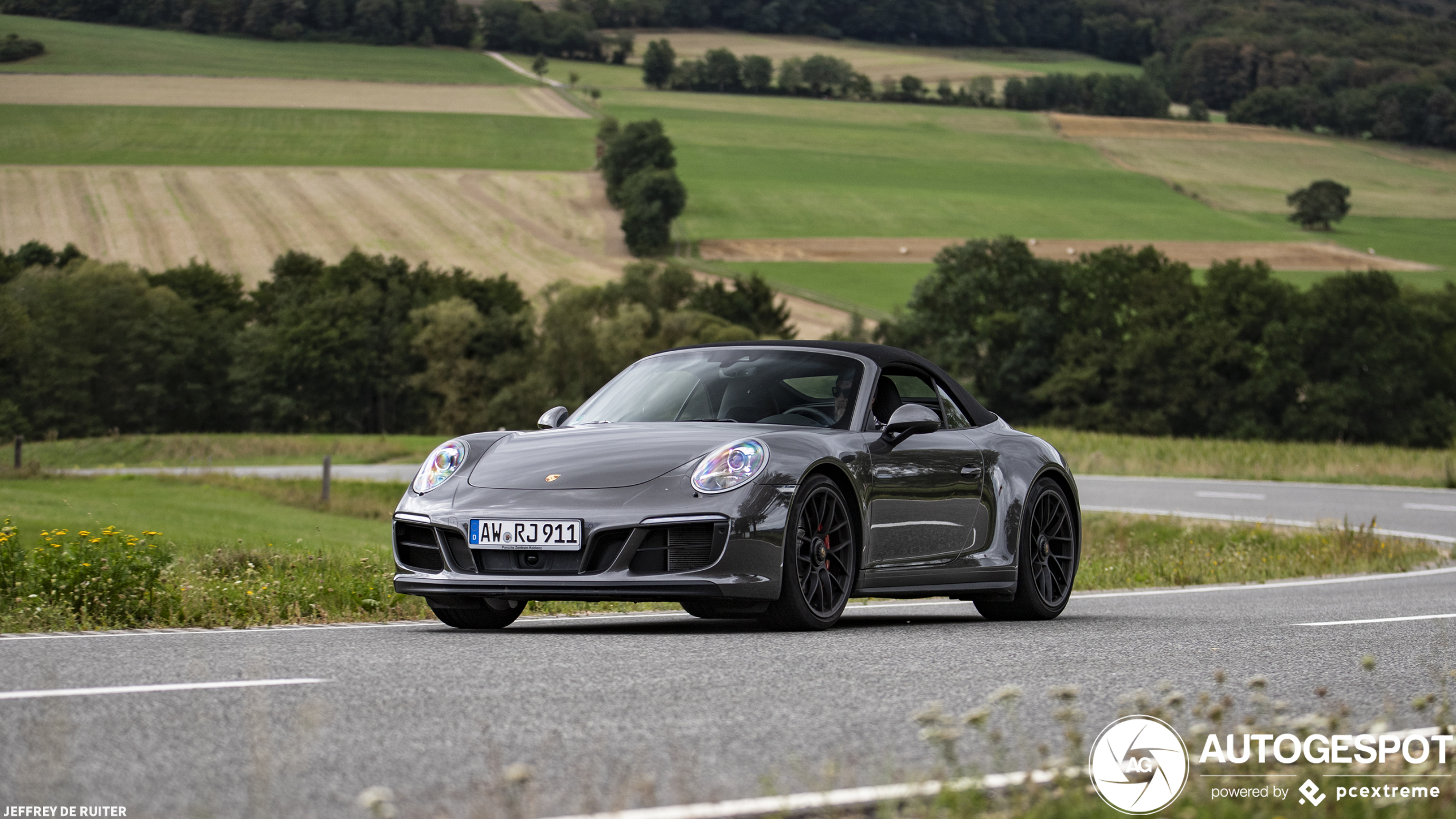 Porsche 991 Carrera 4 GTS Cabriolet MkII