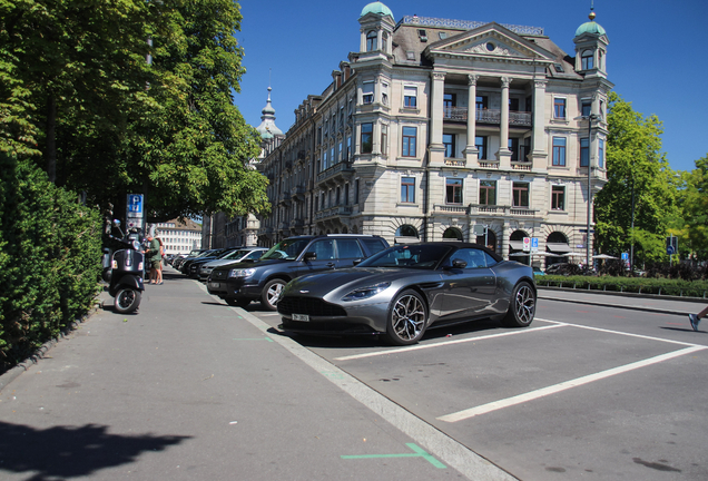 Aston Martin DB11 V8 Volante