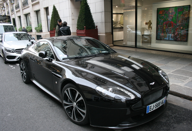 Aston Martin V12 Vantage S