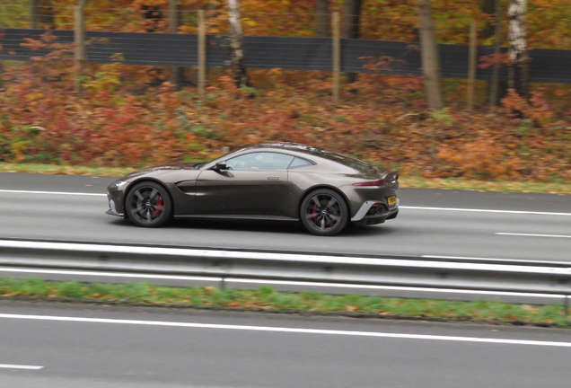 Aston Martin V8 Vantage 2018