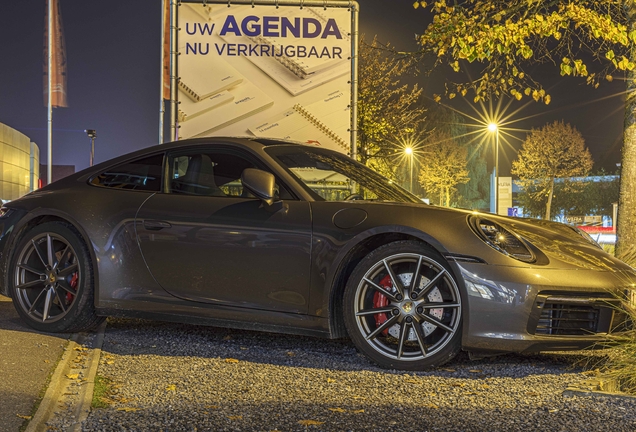 Porsche 992 Carrera 4S