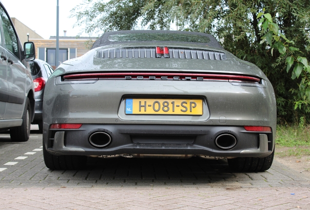 Porsche 992 Carrera 4S Cabriolet