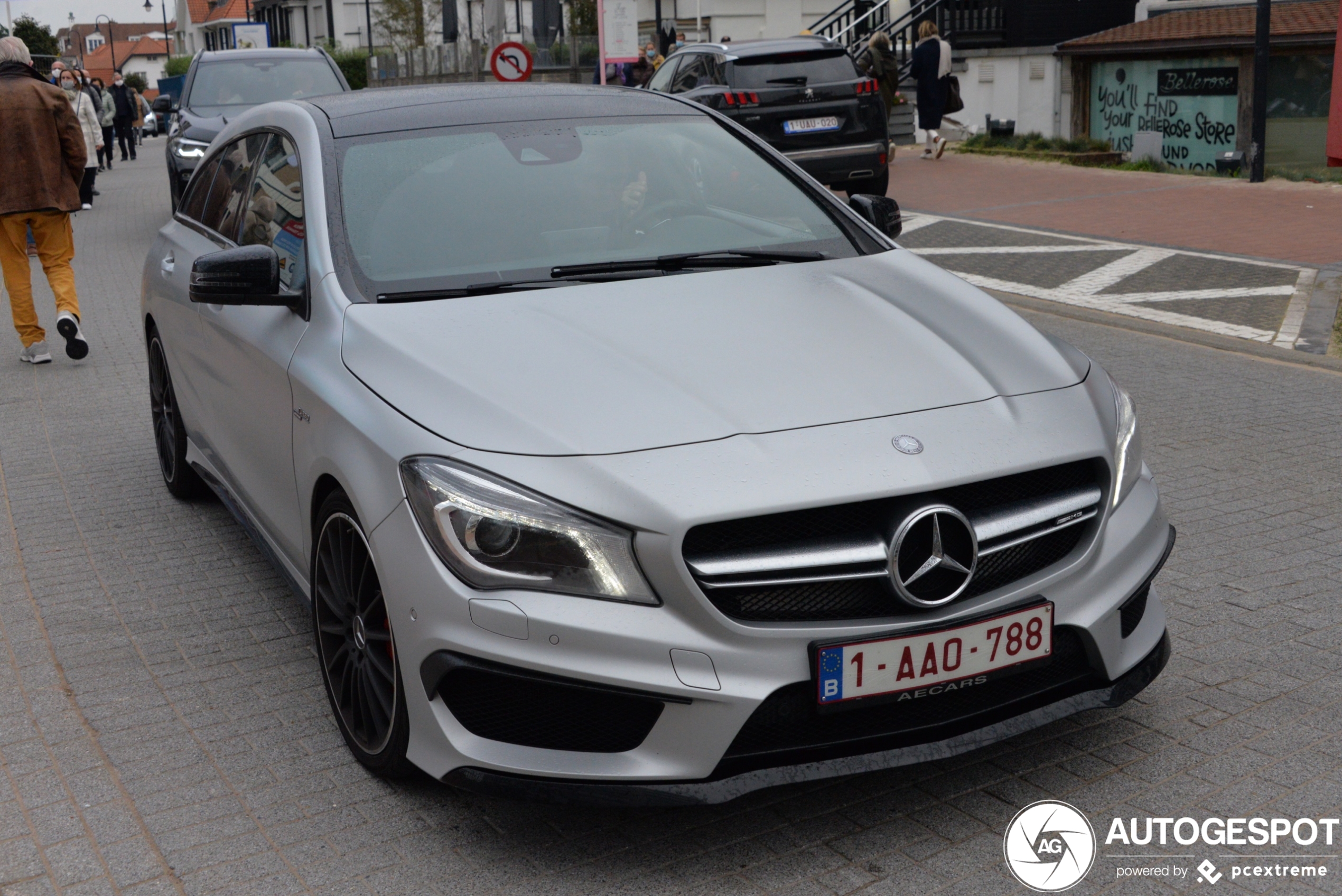 Mercedes-Benz CLA 45 AMG Shooting Brake