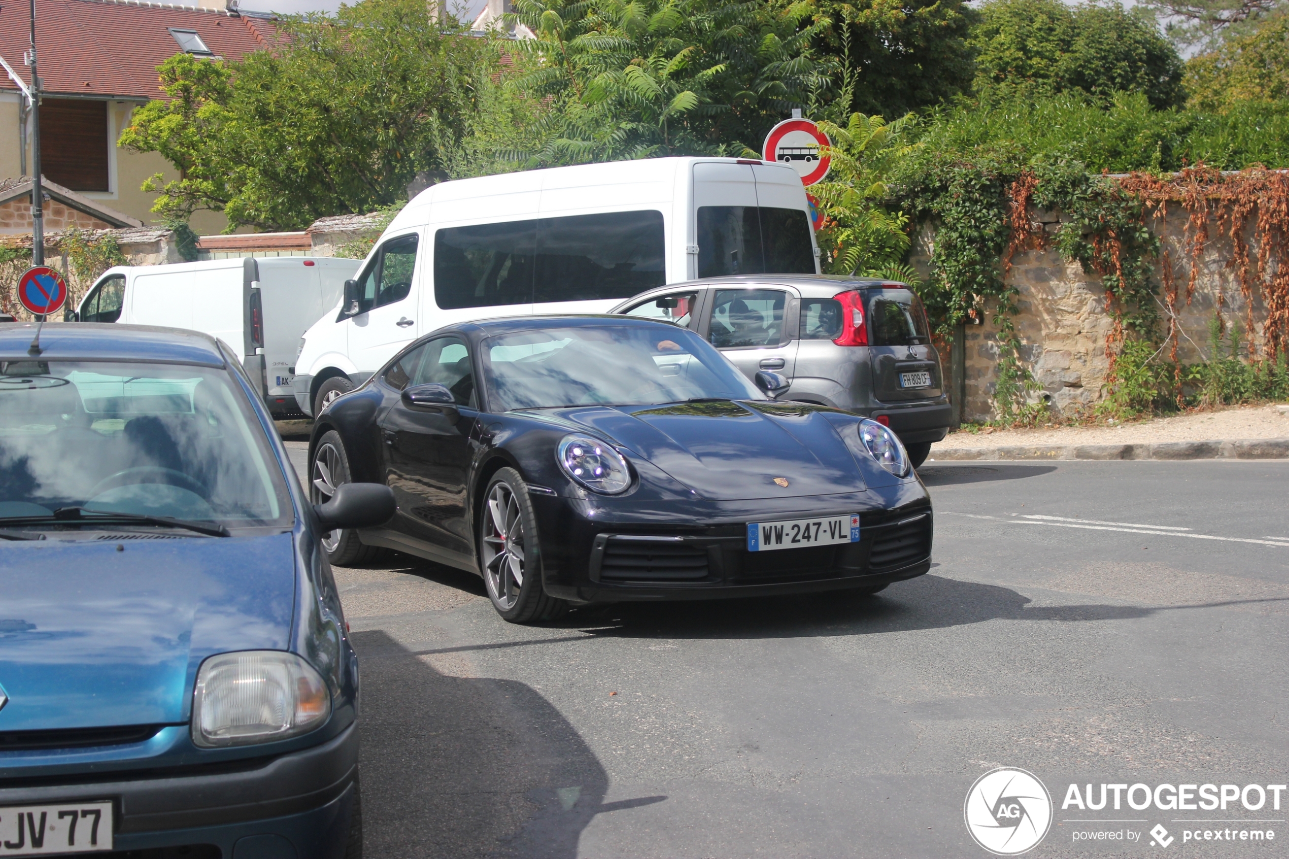 Porsche 992 Carrera 4S