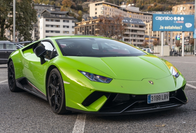 Lamborghini Huracán LP640-4 Performante