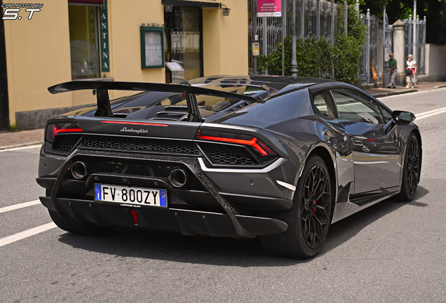 Lamborghini Huracán LP640-4 Performante