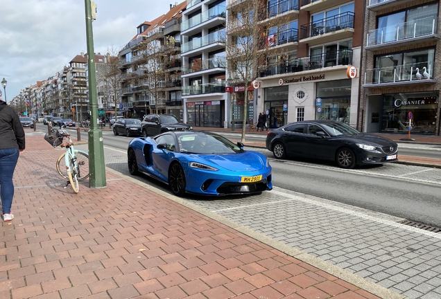 McLaren GT