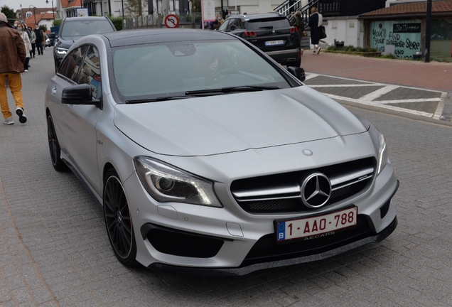 Mercedes-Benz CLA 45 AMG Shooting Brake