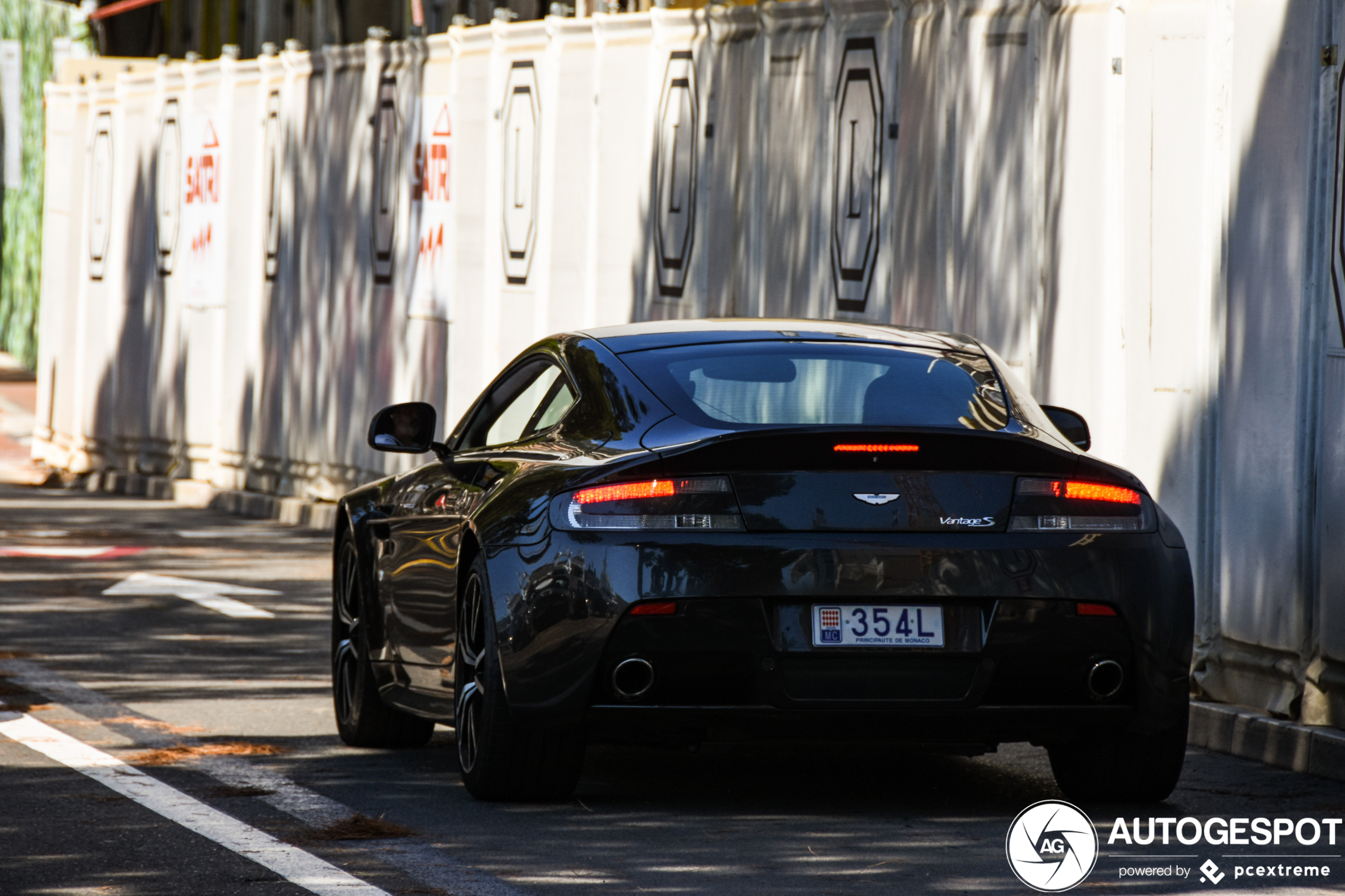 Aston Martin V8 Vantage S