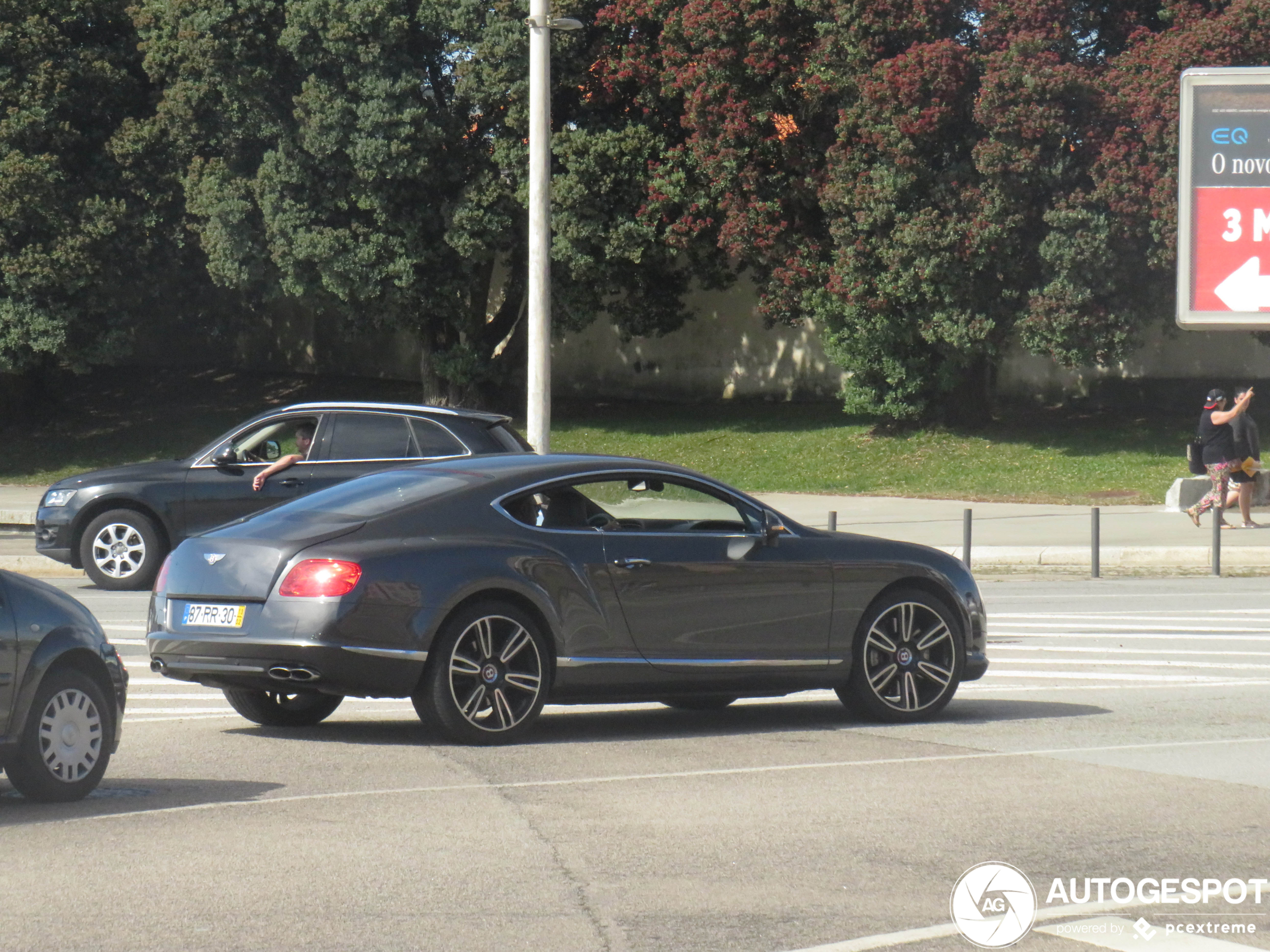 Bentley Continental GT V8