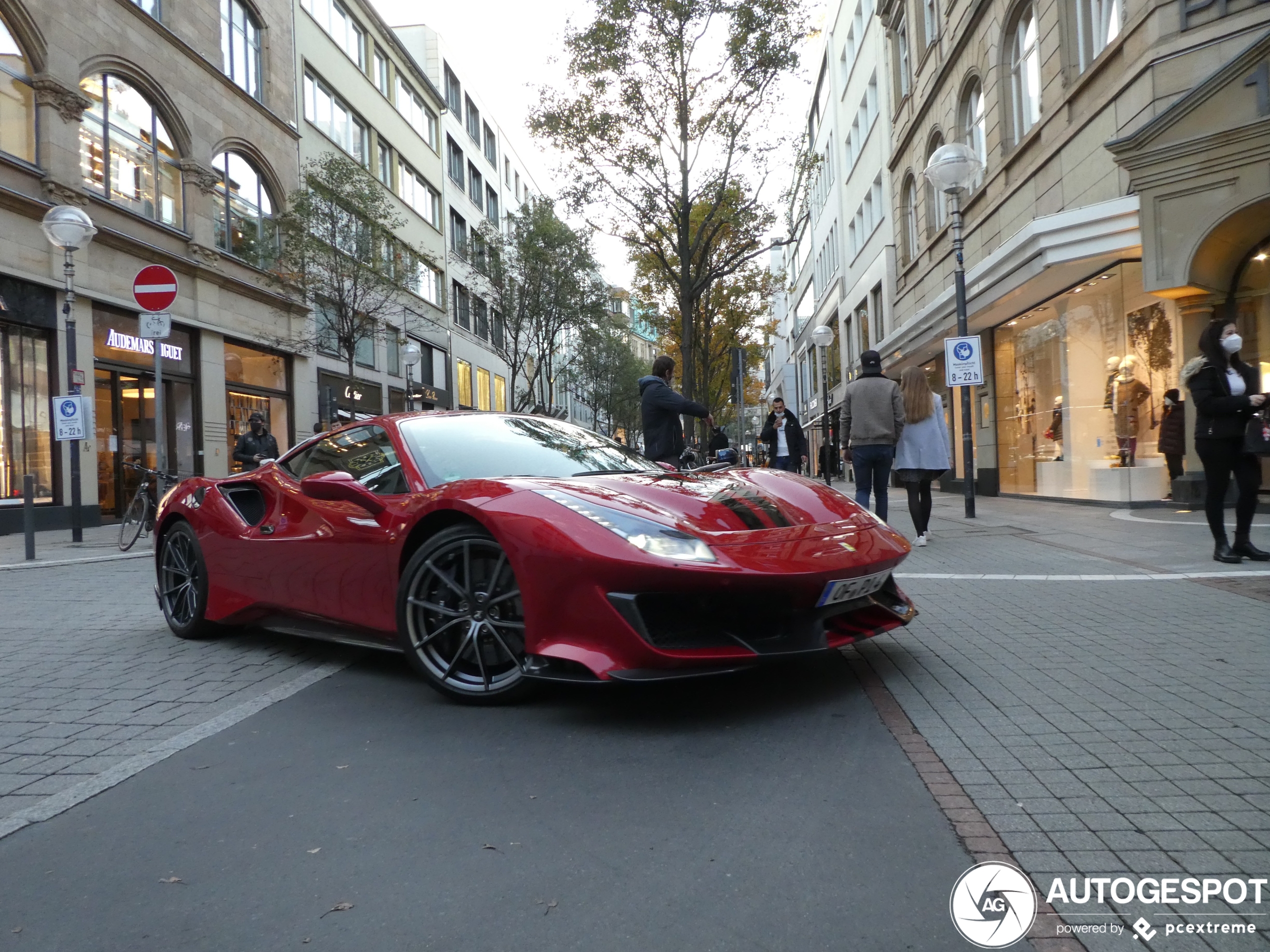 Ferrari 488 Pista