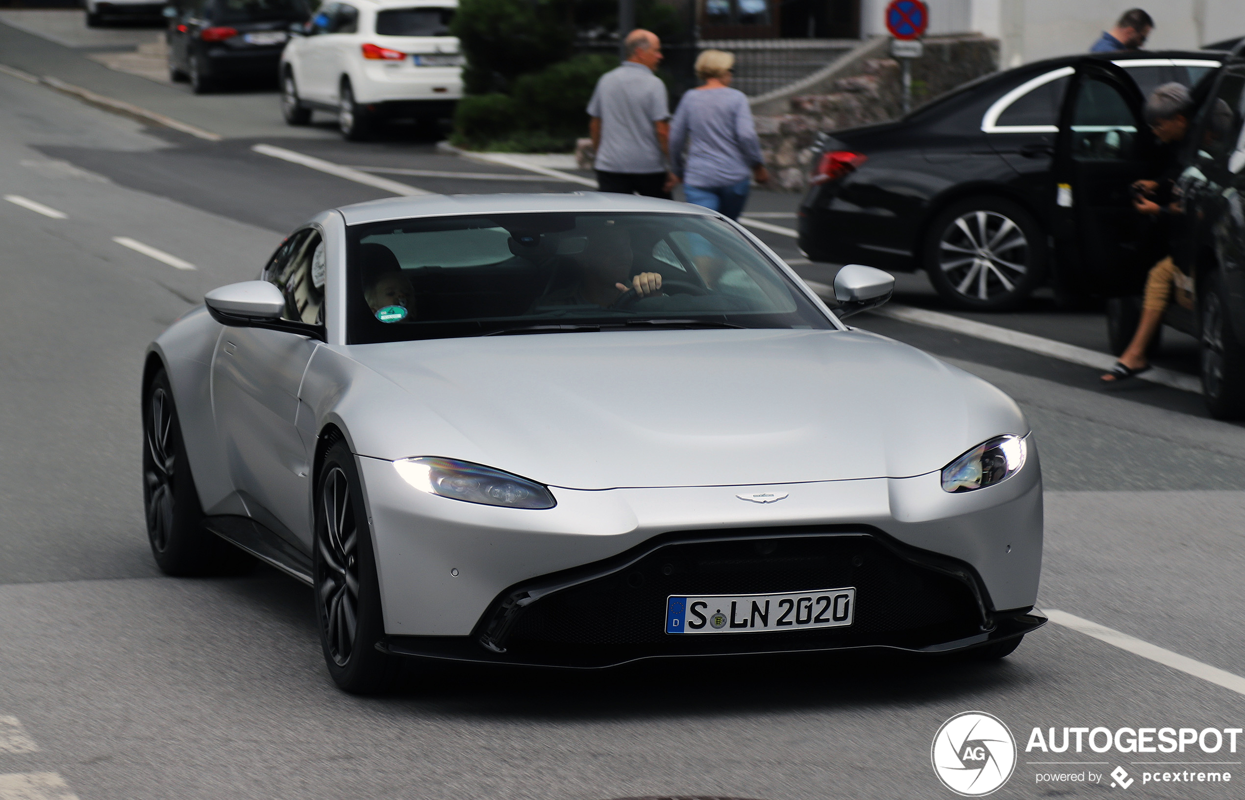 Aston Martin V8 Vantage 2018