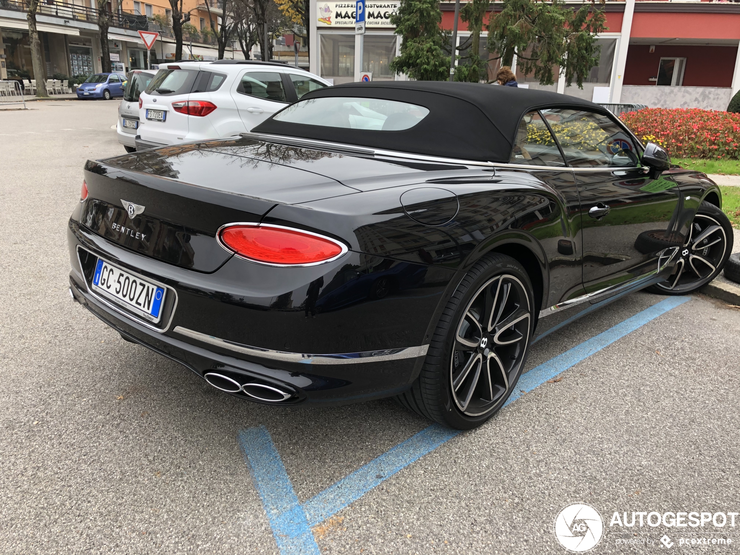 Bentley Continental GTC V8 2020