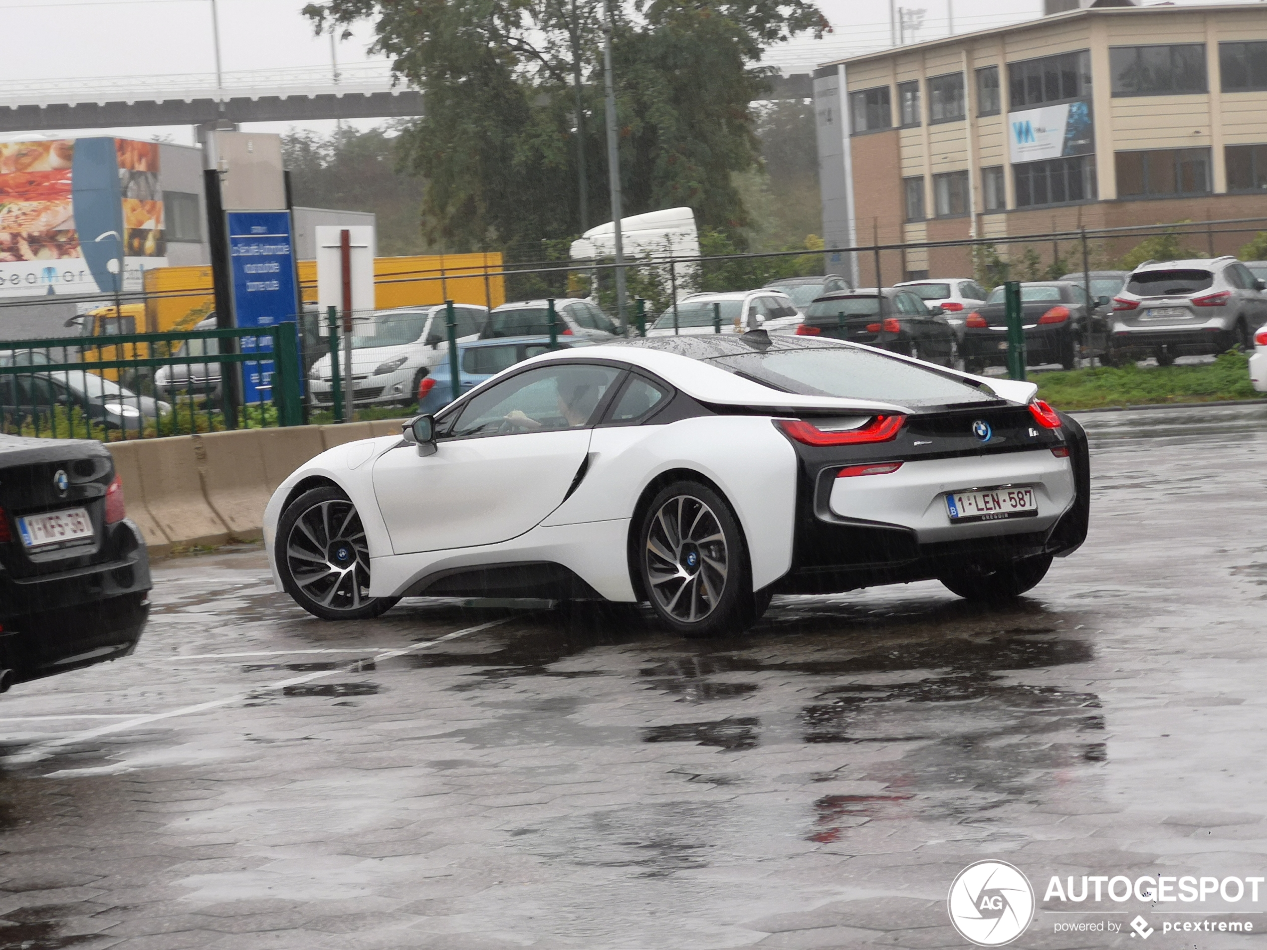 BMW i8