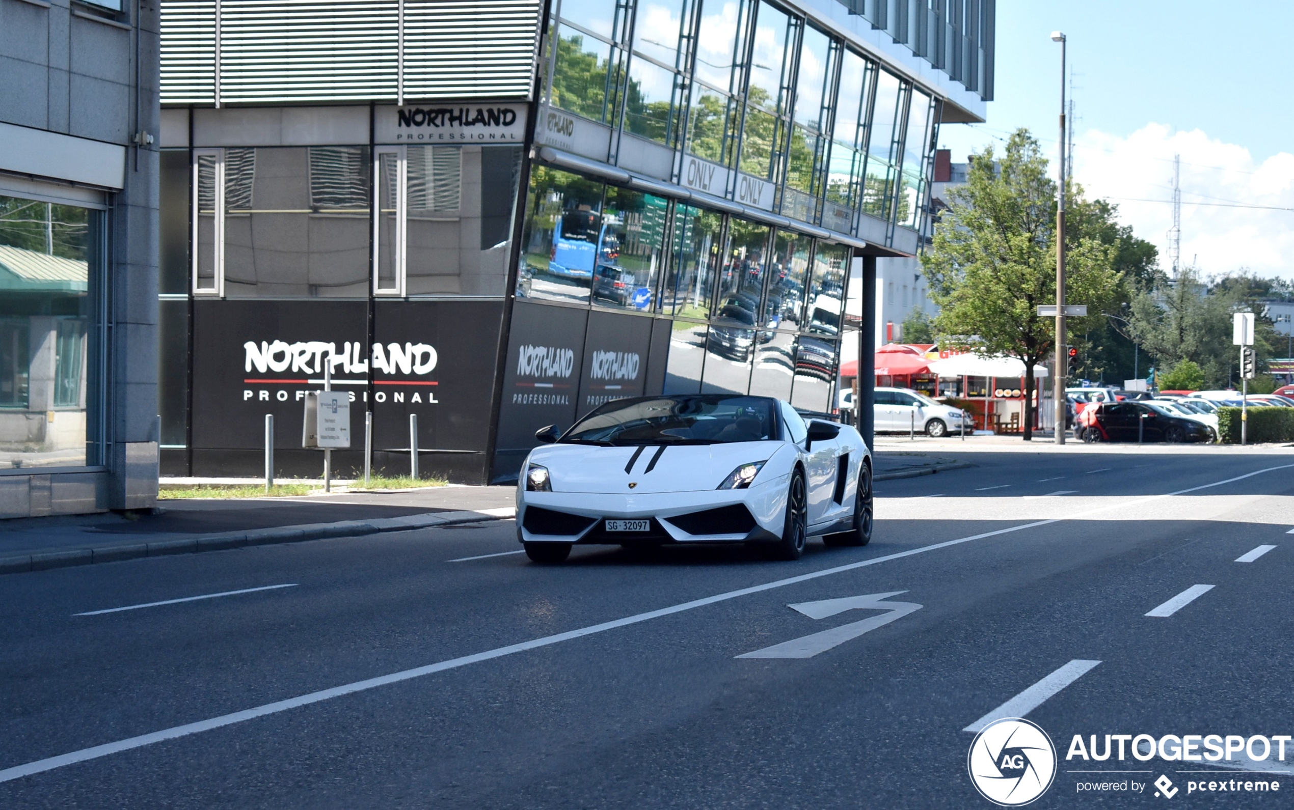 Lamborghini Gallardo LP570-4 Spyder Performante