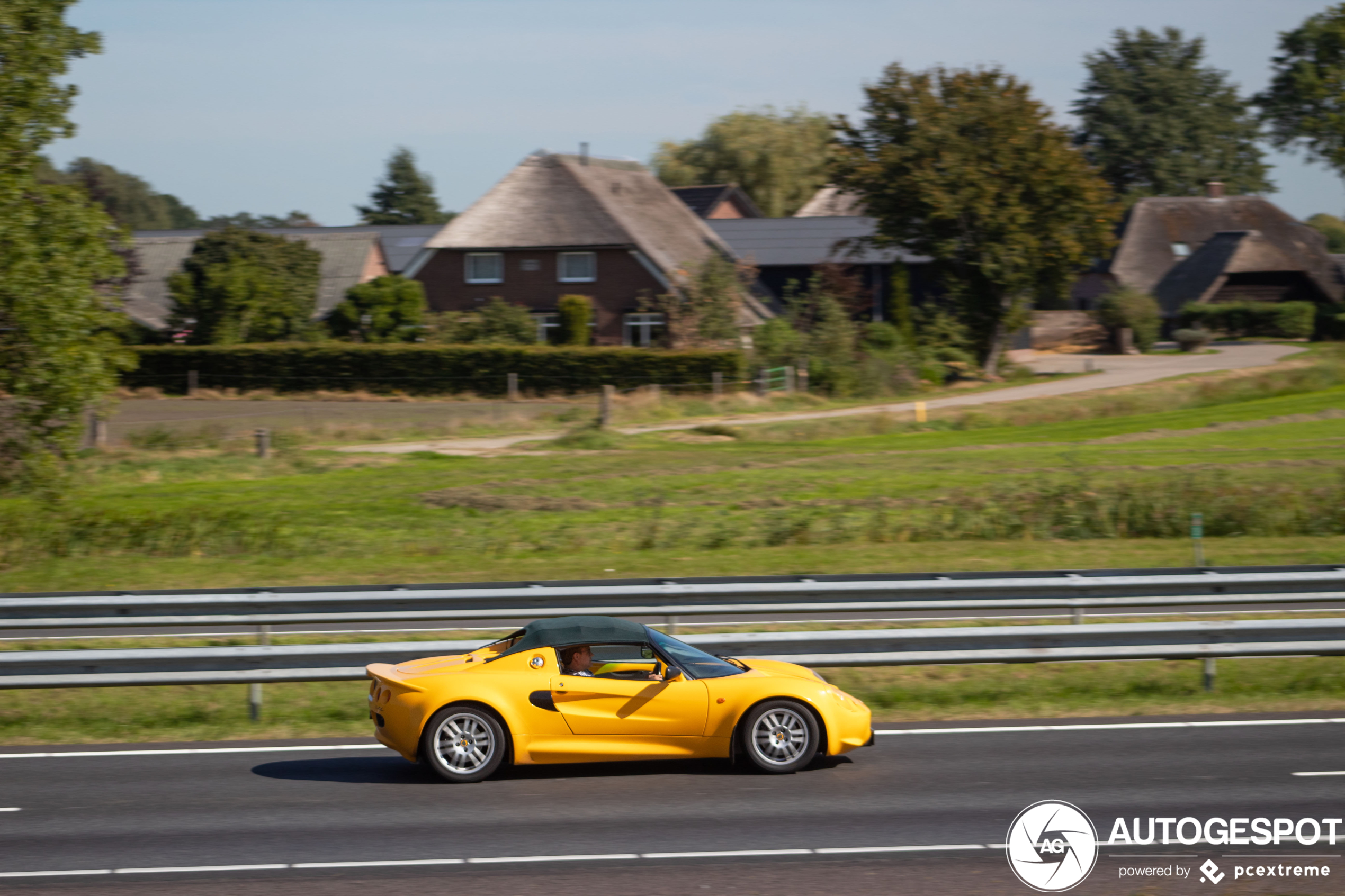 Lotus Elise S1