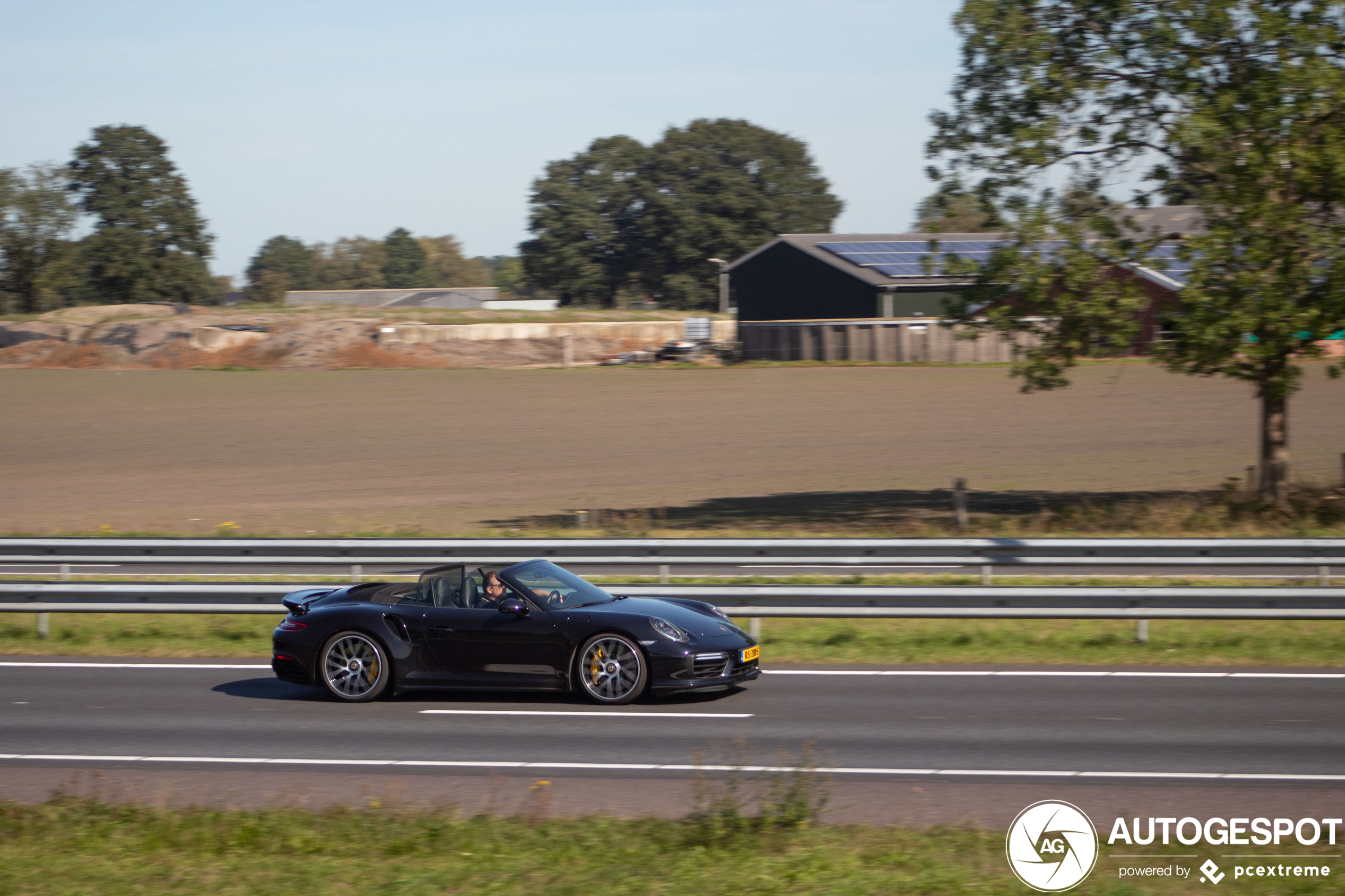 Porsche 991 Turbo S Cabriolet MkII