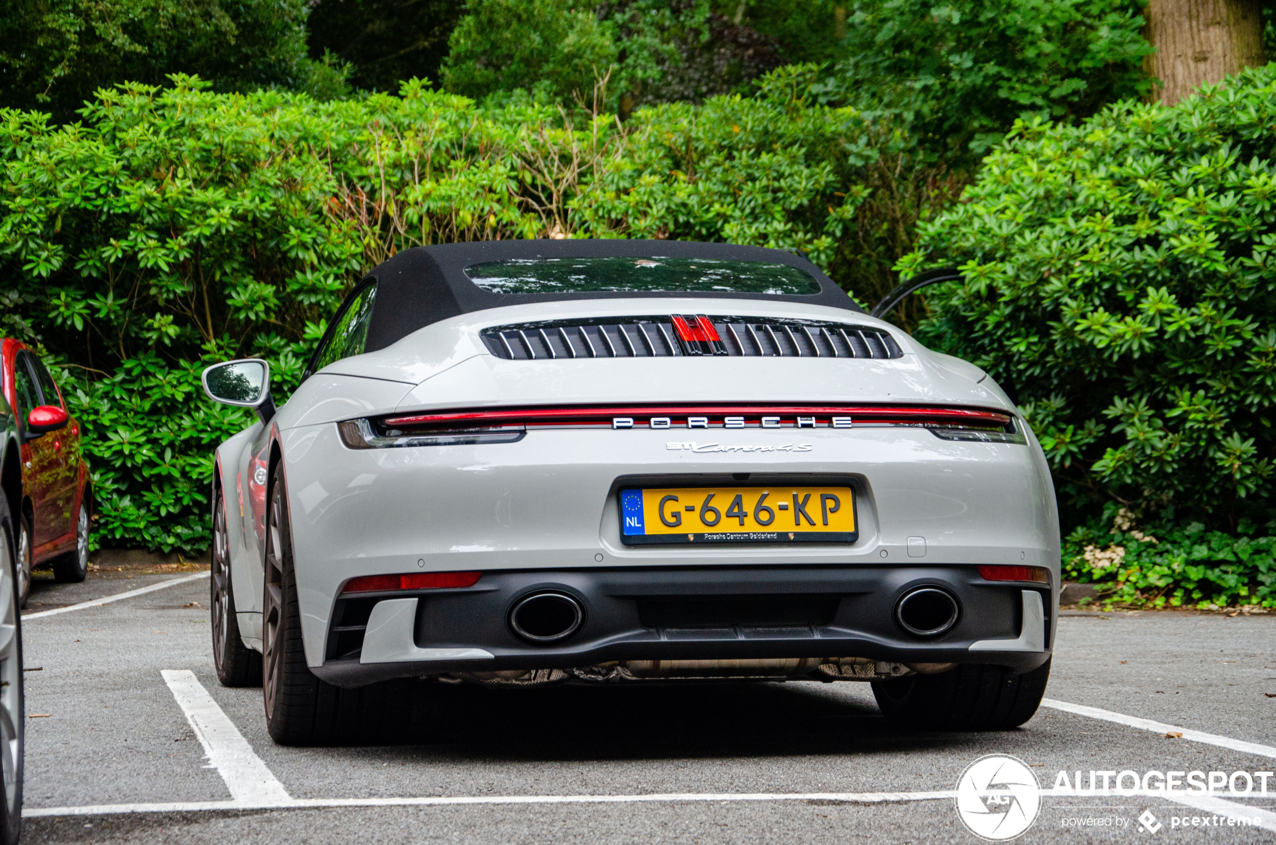 Porsche 992 Carrera 4S Cabriolet