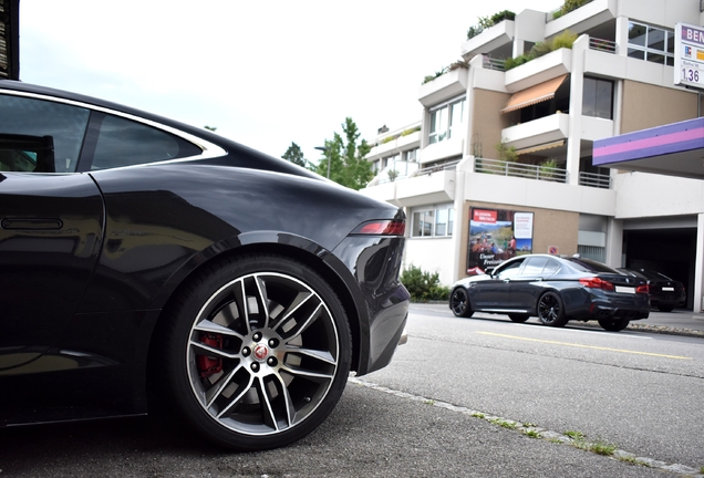 Jaguar F-TYPE R Coupé 2017