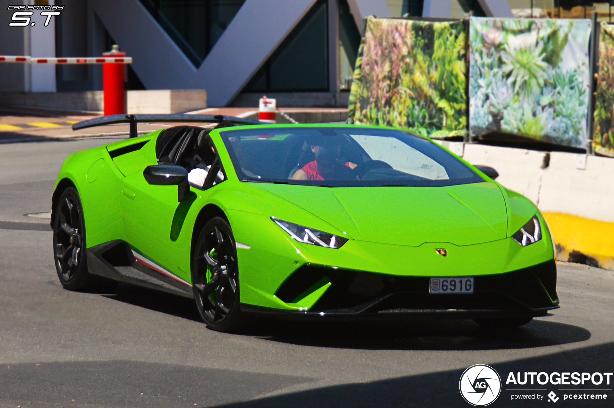 Lamborghini Huracán LP640-4 Performante Spyder