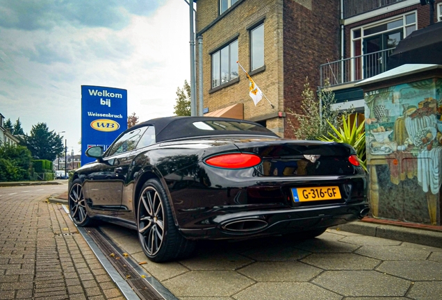 Bentley Continental GTC 2019