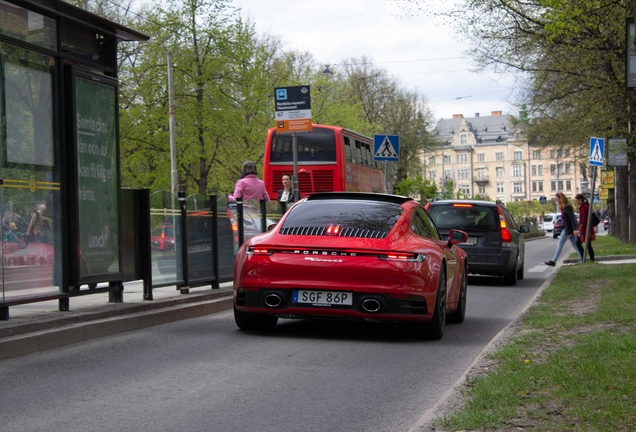 Porsche 992 Carrera 4S