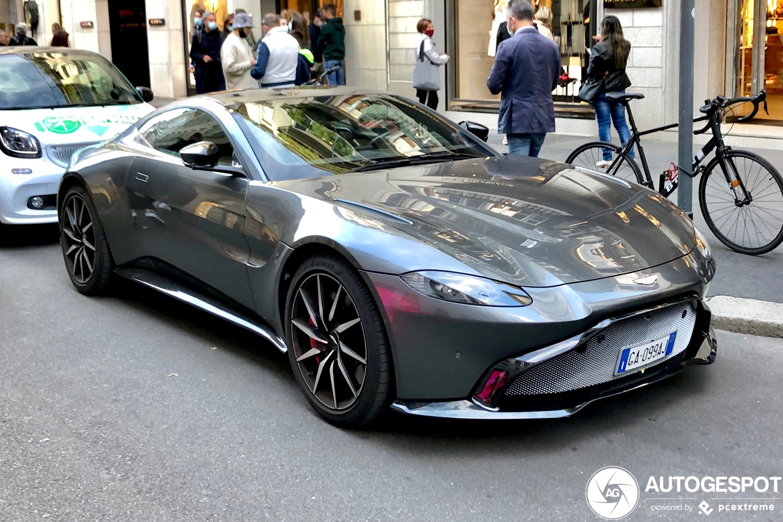 Aston Martin V8 Vantage 2018