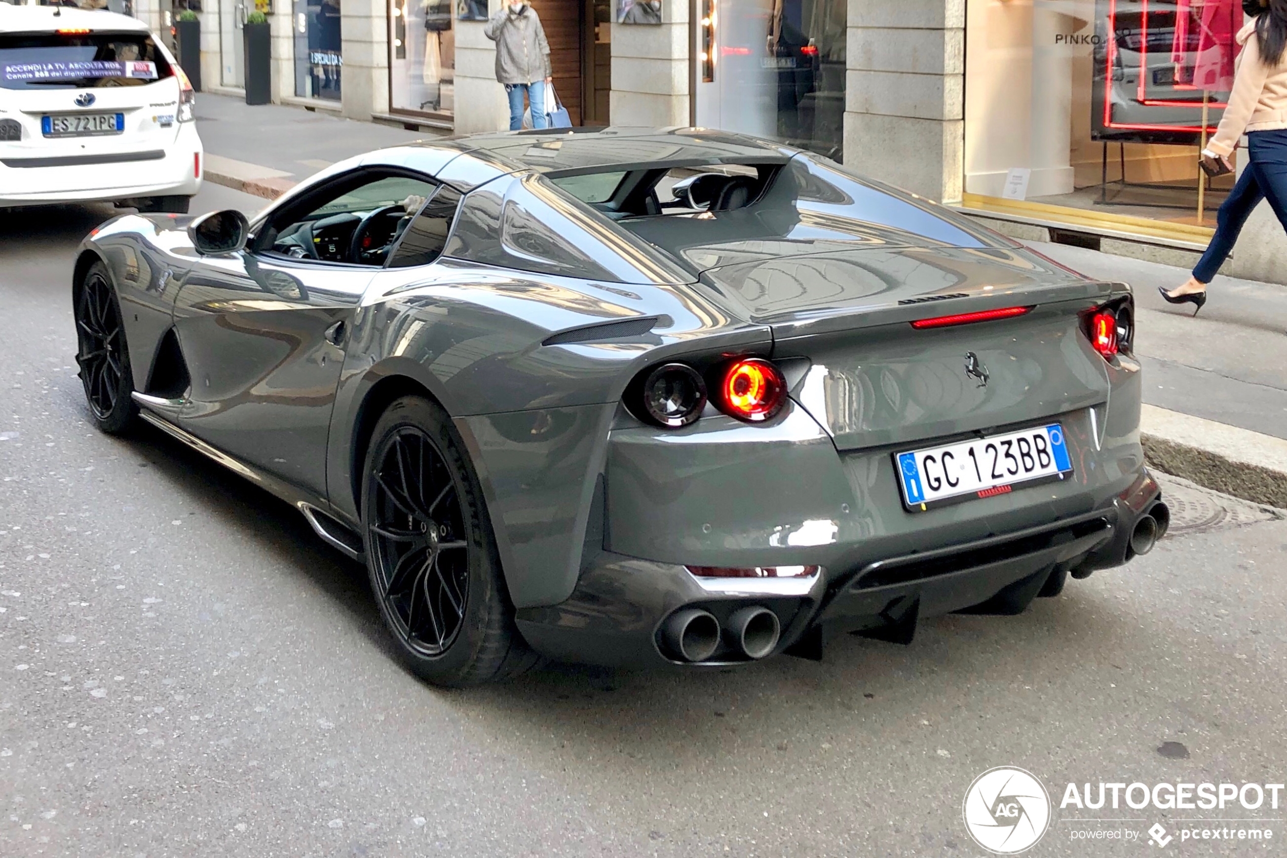 Ferrari 812 GTS