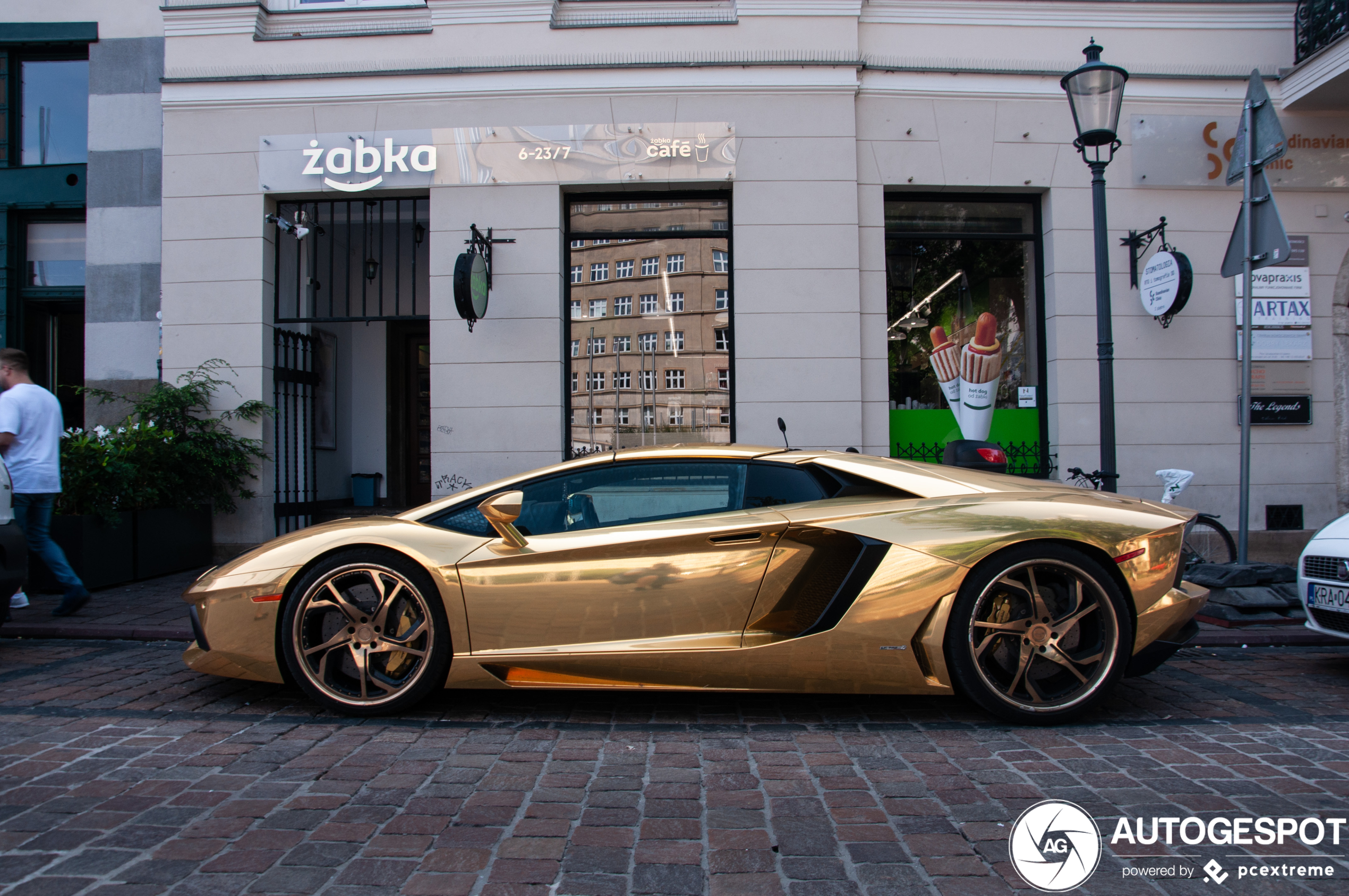 Lamborghini Aventador LP700-4 Roadster