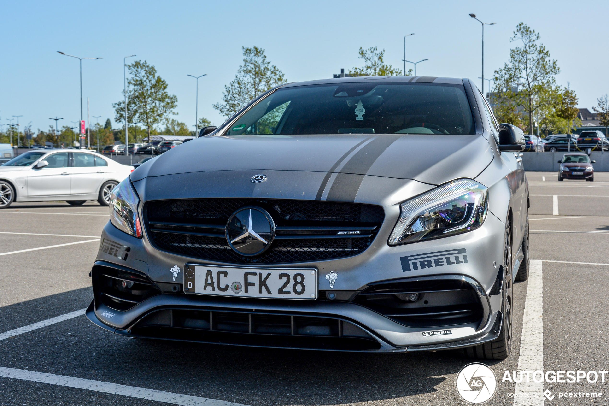 Mercedes-AMG A 45 W176 2015