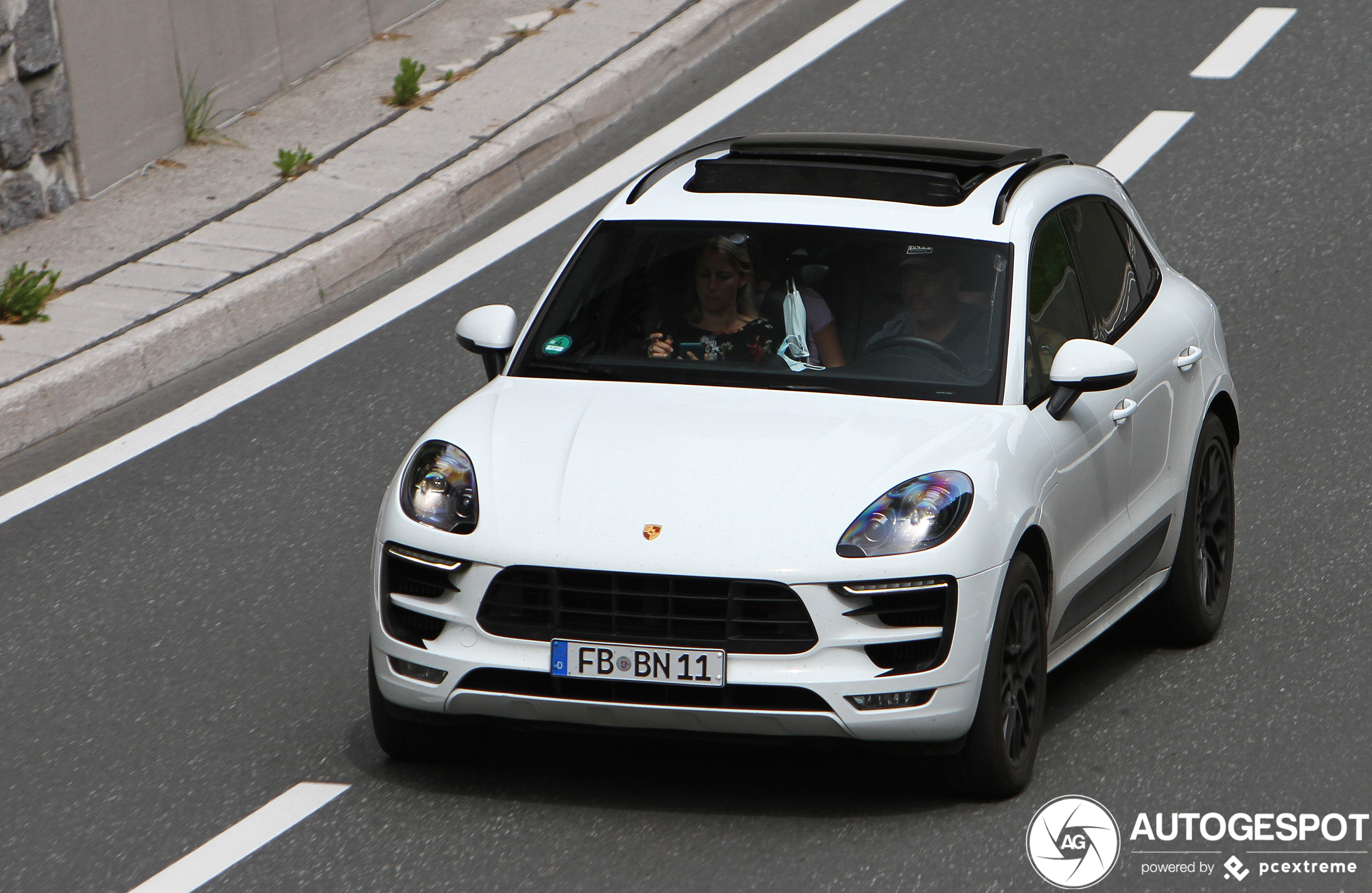 Porsche 95B Macan GTS