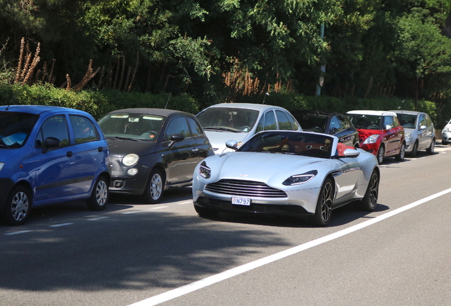 Aston Martin DB11 V8 Volante