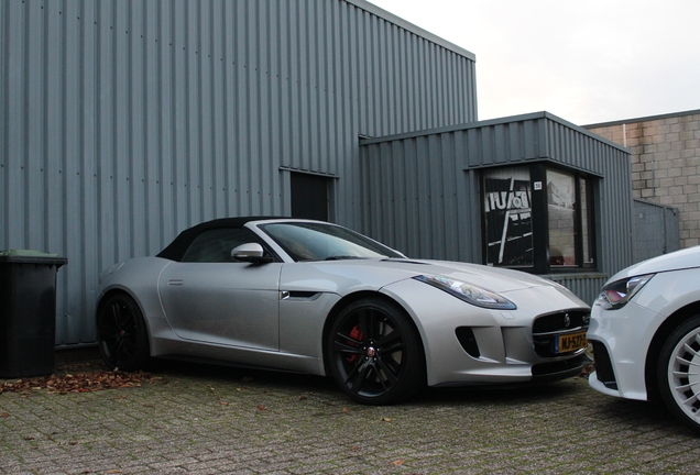 Jaguar F-TYPE S V8 Convertible