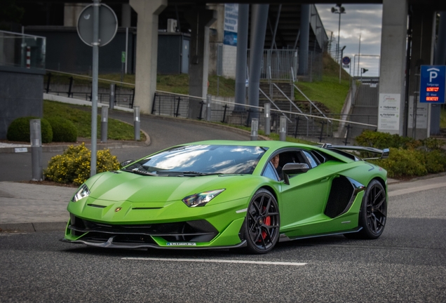 Lamborghini Aventador LP770-4 SVJ