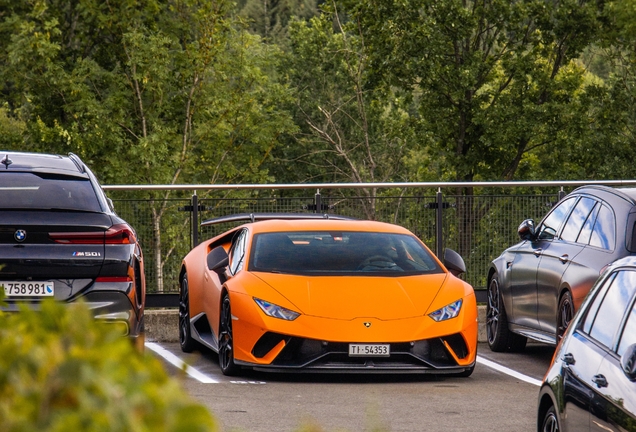 Lamborghini Huracán LP640-4 Performante