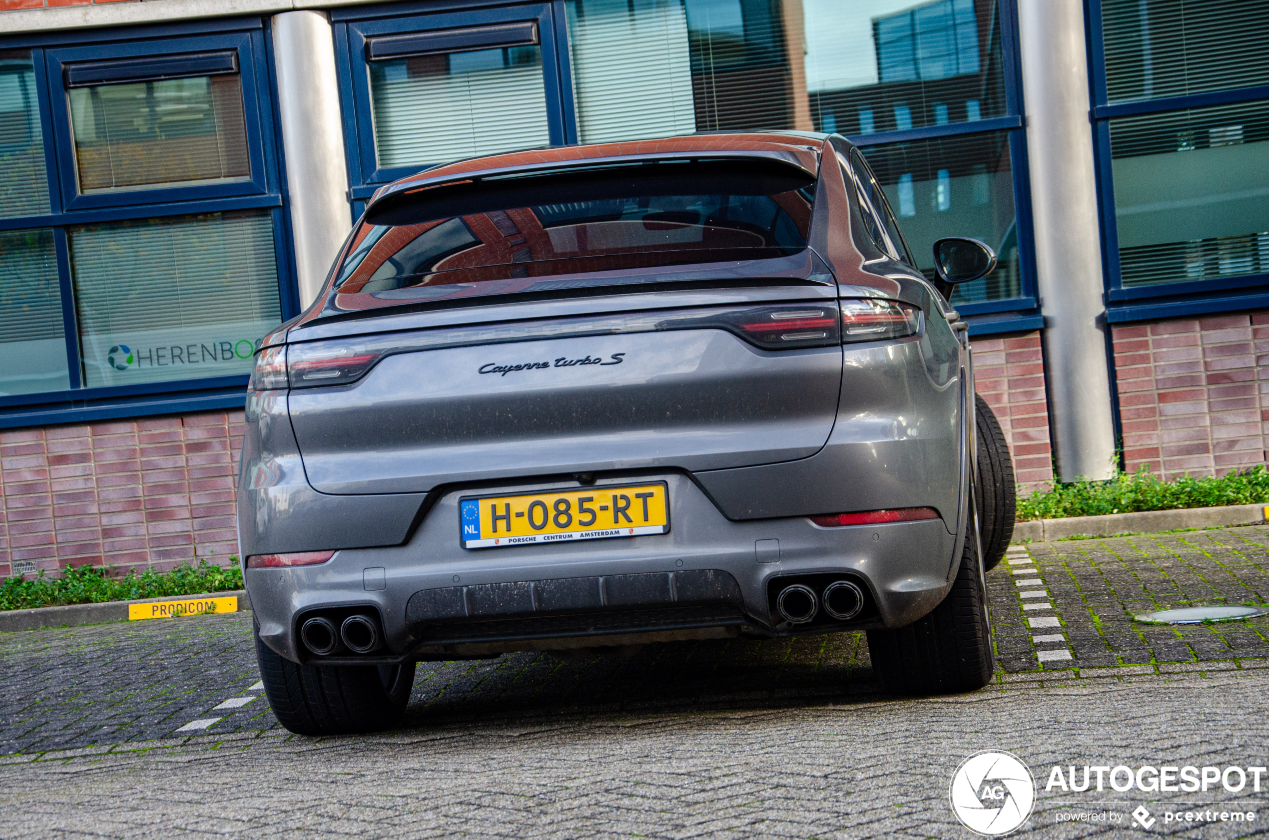 Porsche Cayenne Coupé Turbo S E-Hybrid