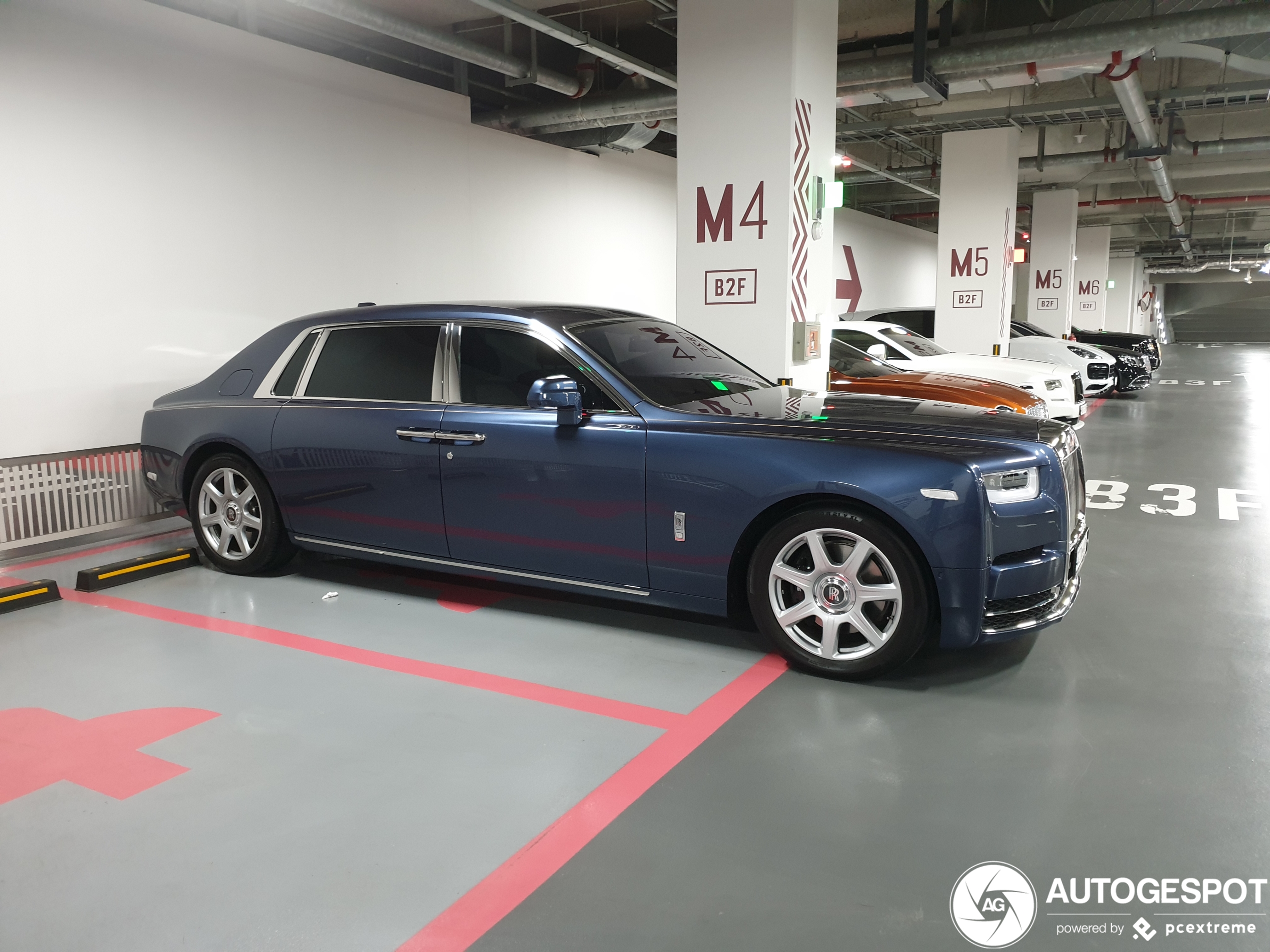 Rolls-Royce Phantom VIII EWB