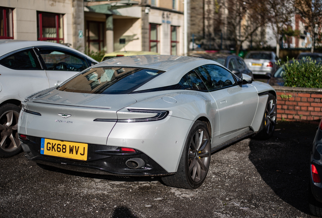 Aston Martin DB11 V8