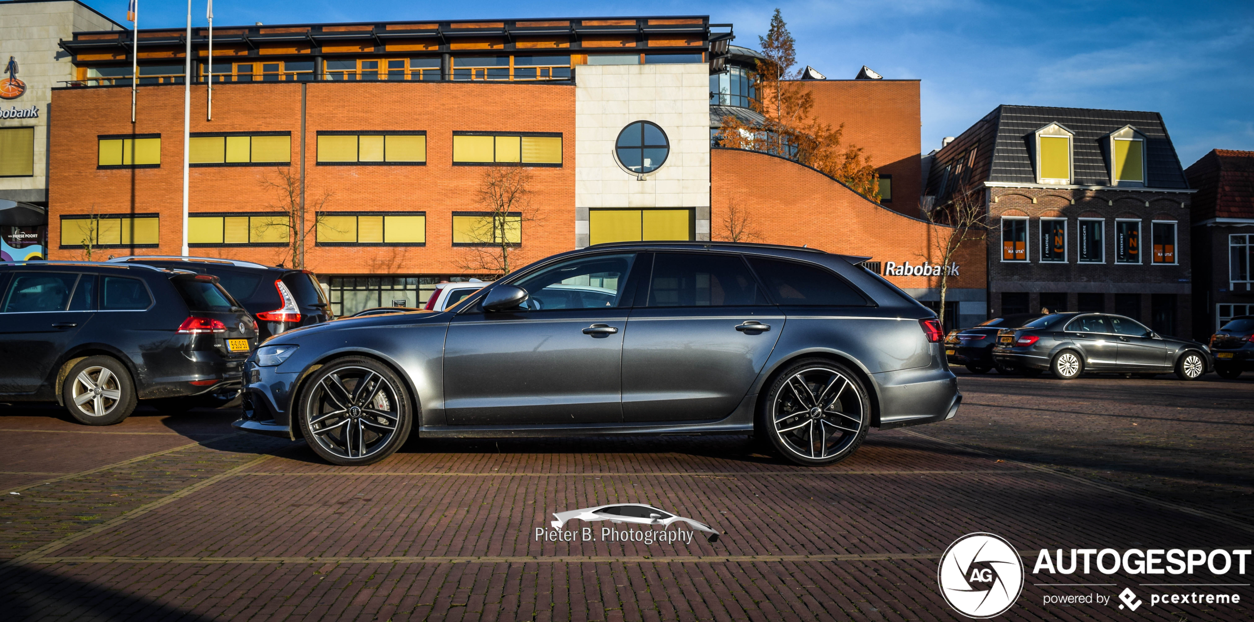 Audi RS6 Avant C7 2015