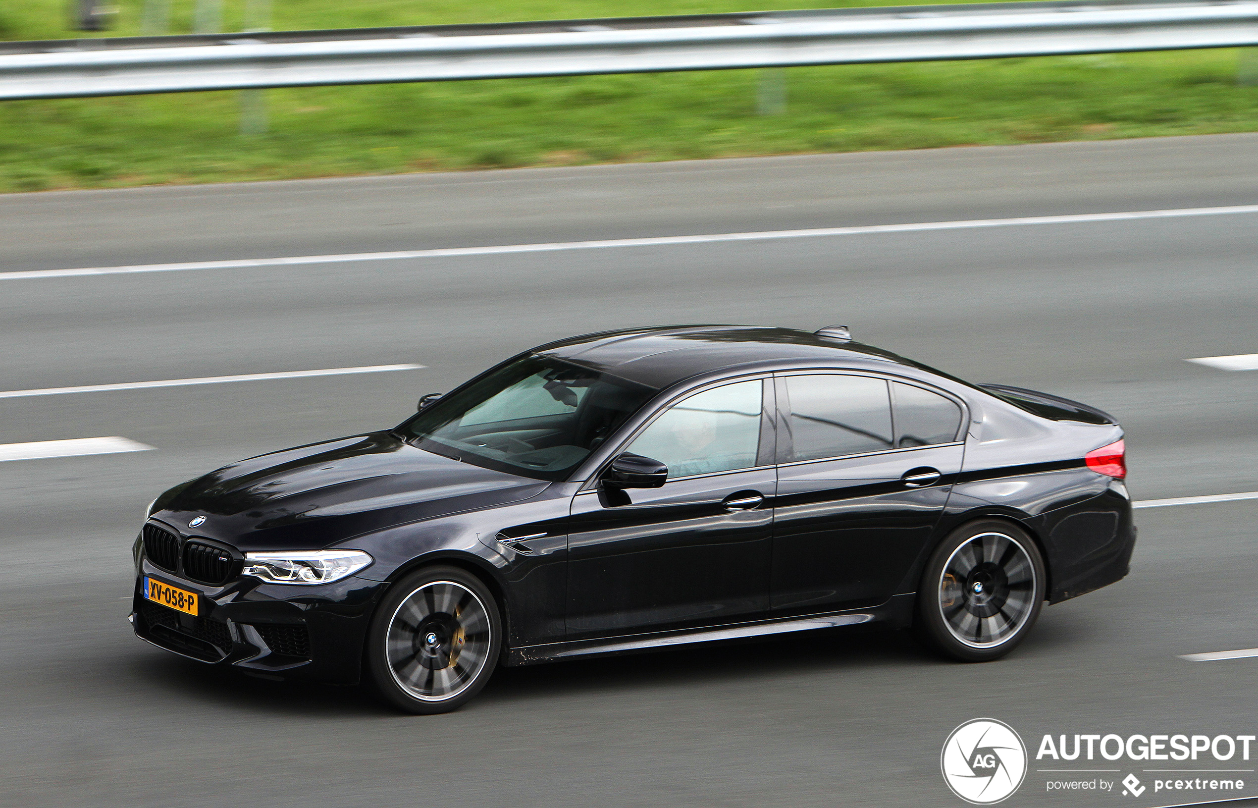 BMW M5 F90