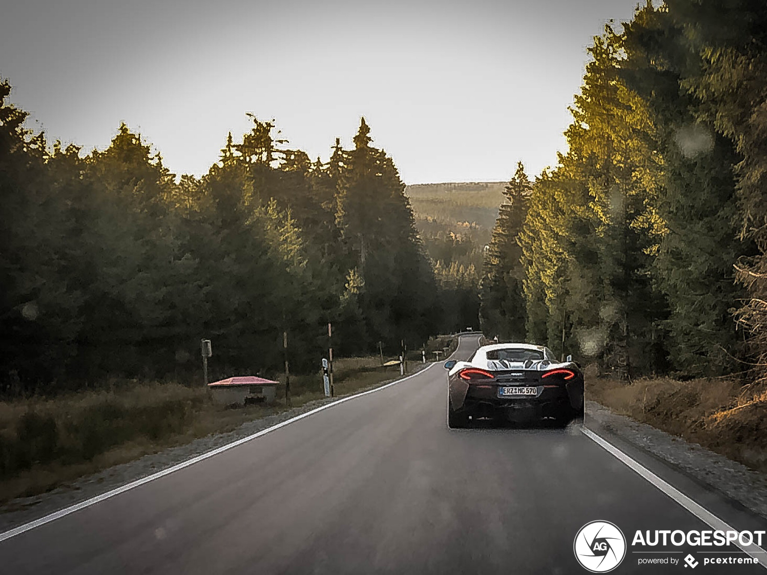 McLaren 570S