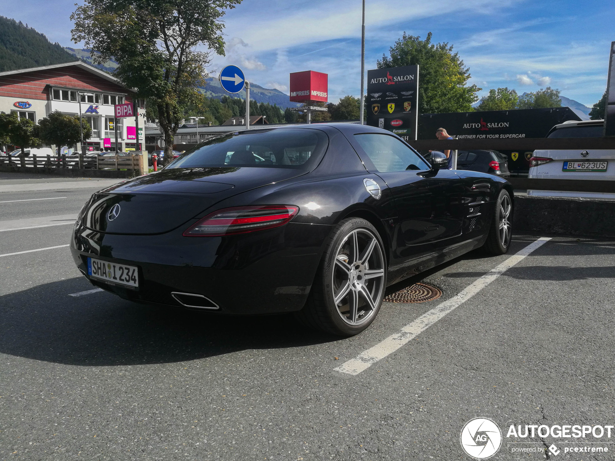 Mercedes-Benz SLS AMG