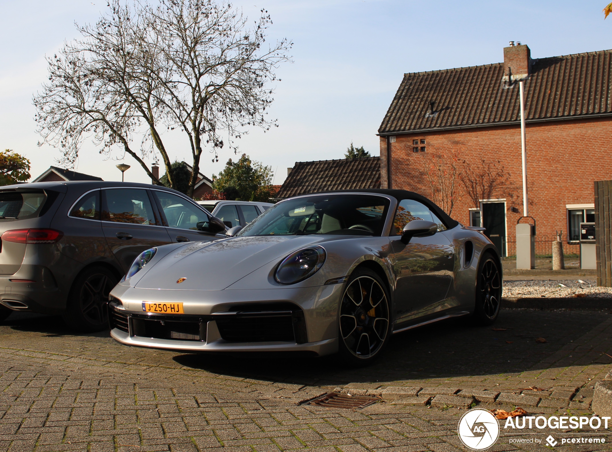 Porsche 992 Turbo S Cabriolet