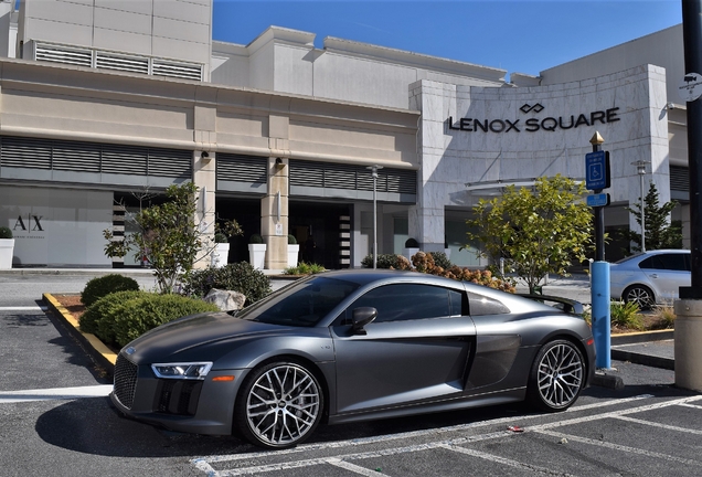 Audi R8 V10 Plus 2015