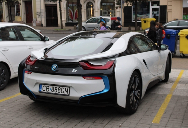 BMW i8