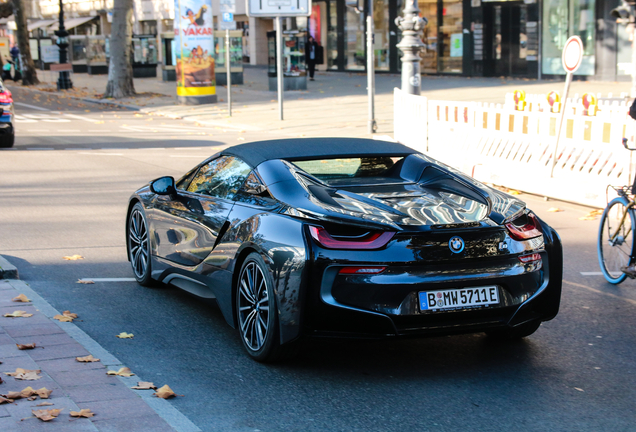 BMW i8 Roadster