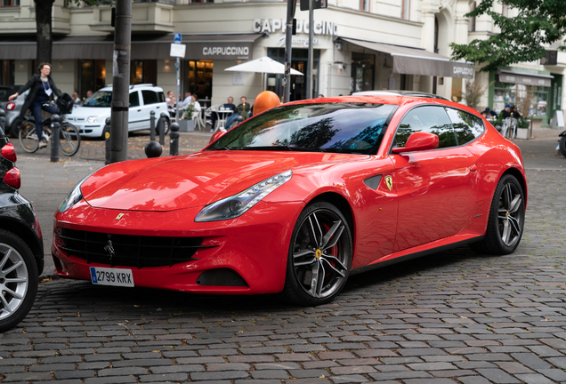 Ferrari FF